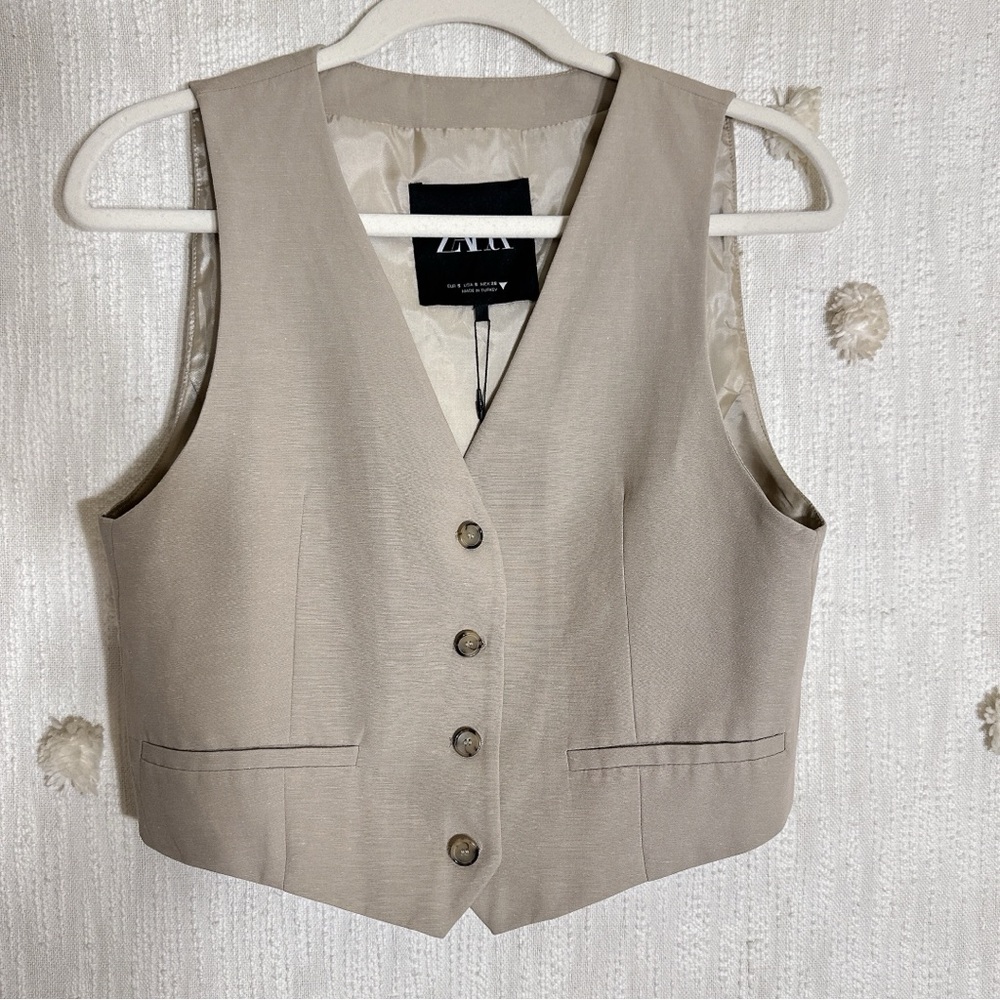 Zara Light Tan Sleeveless Vest